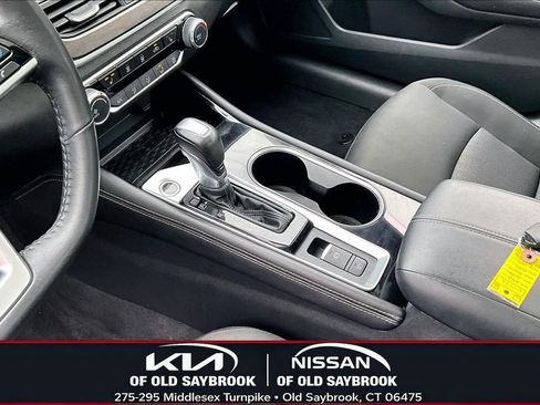 Used 2023 Nissan Altima 2.5 SV w/ SV Premium Package image 17