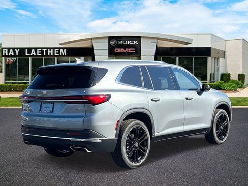 Used 2026 Buick Enclave Preferred w/ Power Package image 4