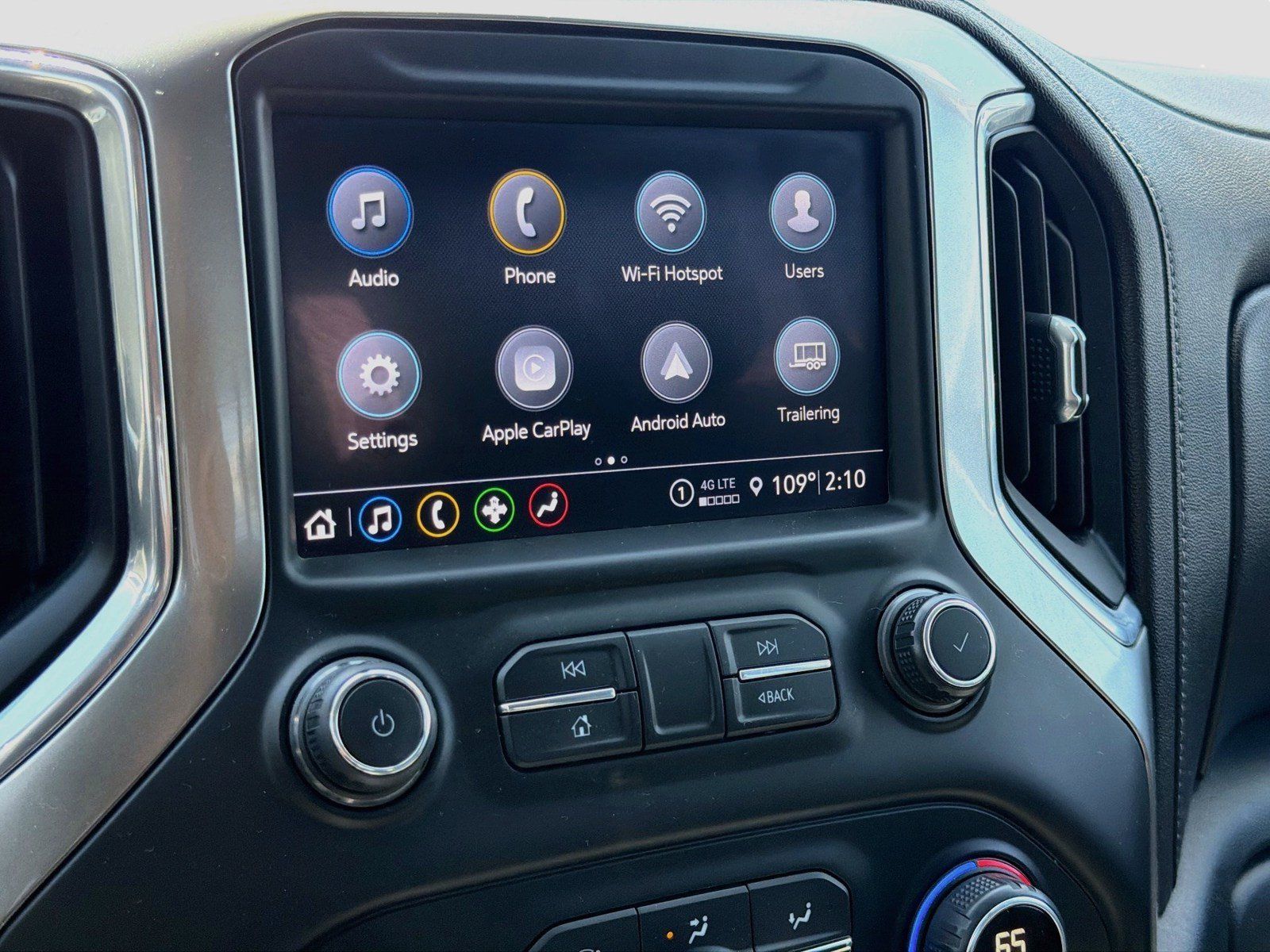 Used 2021 Chevrolet Silverado 1500 LTZ AWD/4WD image 9