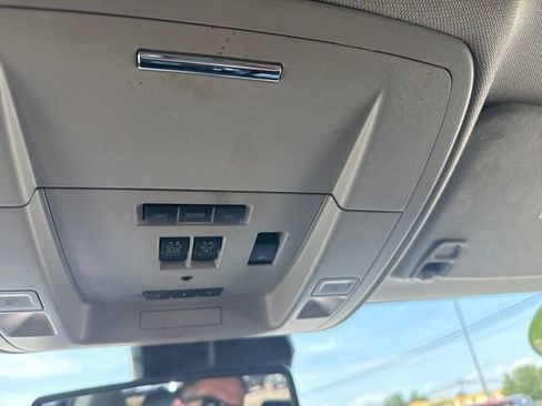 Used 2018 GMC Sierra 2500 Denali w/ Duramax Plus Package AWD/4WD image 33