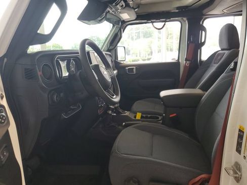 Used 2026 Jeep Wrangler Unlimited Sport w/ Dual Top Group AWD/4WD image 15