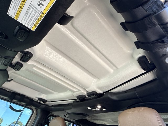 Used 2022 Jeep Wrangler Unlimited Rubicon w/ LED Lighting Group AWD/4WD image 20