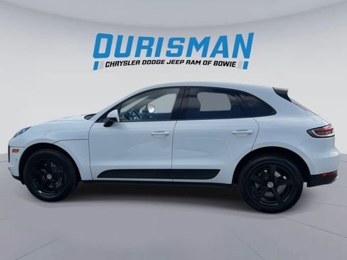 Used 2021 Porsche Macan image 3