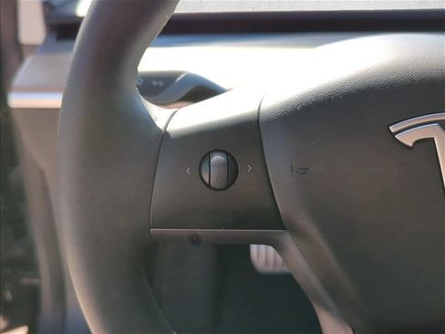 Used 2023 Tesla Model 3 Performance image 13