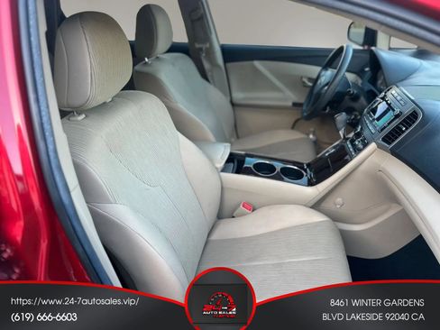 Used 2012 Toyota Venza LE w/ LE Convenience Pkg FWD image 12