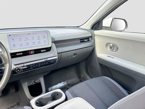 Used 2023 Hyundai Ioniq 5 SE image 23