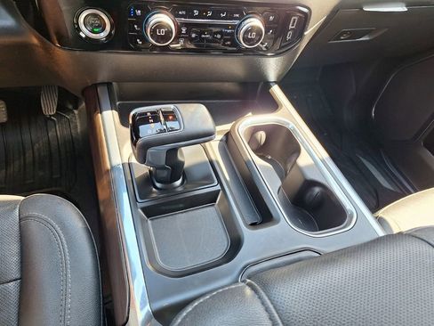 Used 2023 GMC Sierra 1500 SLT w/ SLT Premium Package image 13