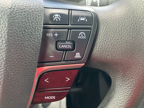 Used 2025 Toyota Camry LE w/ Convenience Package AWD/4WD image 18