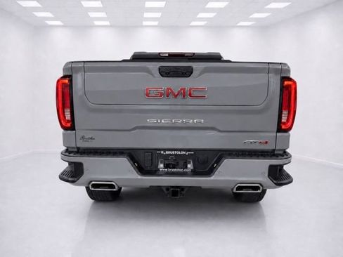 Used 2025 GMC Sierra 1500 AT4 w/ AT4 Preferred Package AWD/4WD image 13