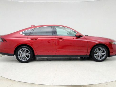 Used 2024 Honda Accord EX image 4