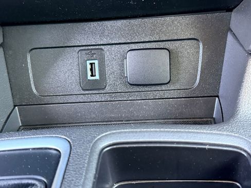 Used 2019 Ford Escape SEL image 8