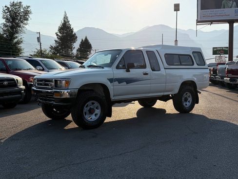 Used 1992 Toyota Pickup Deluxe AWD/4WD image 72