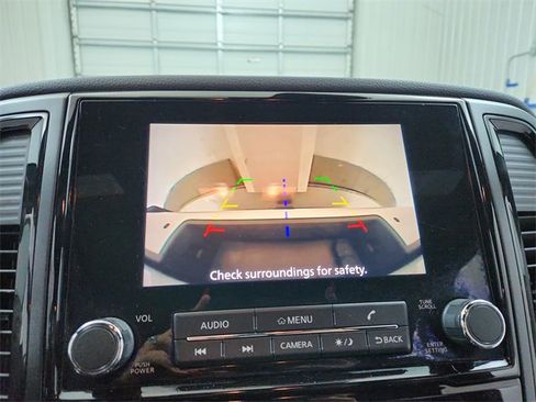 Used 2023 Nissan Titan SV w/ SV Convenience Package image 26