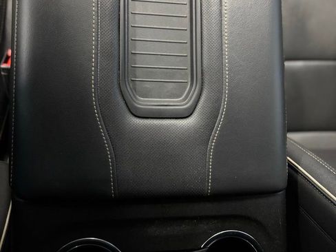 Used 2023 GMC Yukon SLT image 27