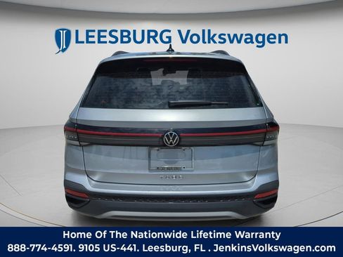 Used 2025 Volkswagen Taos S FWD image 7