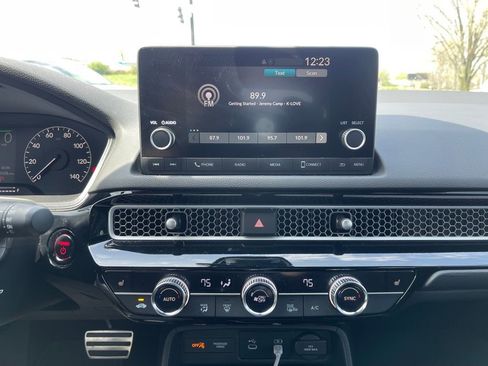 Used 2025 Honda Civic Sport image 8
