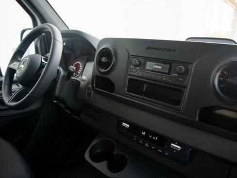 Used 2025 Mercedes-Benz Sprinter 144 Cargo image 16