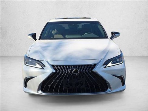 Used 2023 Lexus ES 350 w/ Premium Package FWD image 3