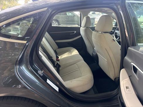 Used 2025 Hyundai Sonata SEL FWD image 23