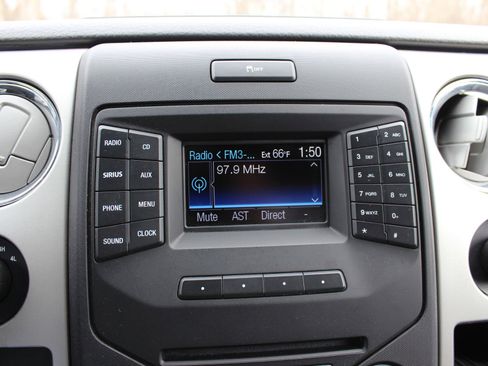 Used 2014 Ford F150 XLT w/ Equipment Group 302A Luxury image 27