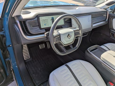 Used 2022 Rivian R1T Adventure AWD/4WD image 16