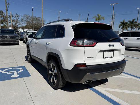 Used 2019 Jeep Cherokee Limited image 5