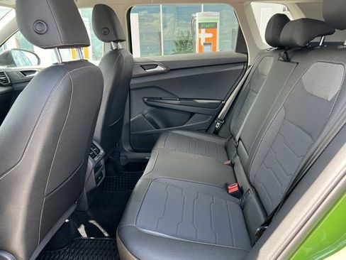 New 2025 Volkswagen Taos SE image 31