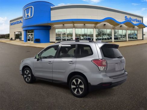 Used 2017 Subaru Forester 2.5i Limited image 6