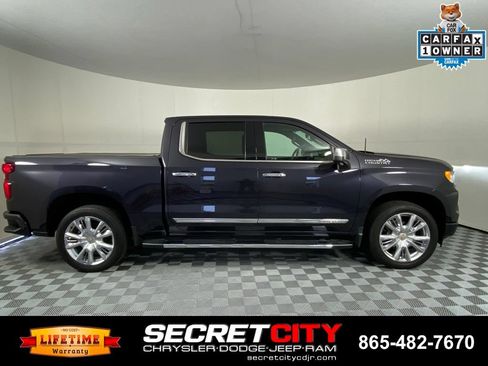 Used 2024 Chevrolet Silverado 1500 High Country w/ High Country Premium Package AWD/4WD image 8