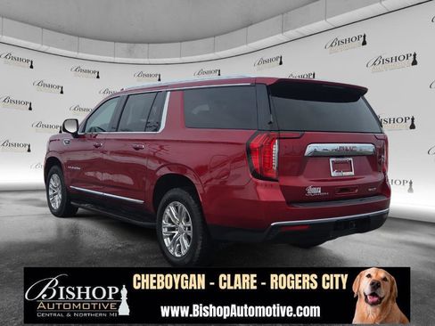 Used 2022 GMC Yukon XL SLT w/ SLT Luxury Package image 21