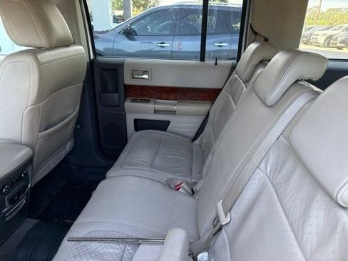 Used 2010 Ford Flex Limited FWD image 9