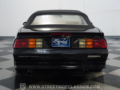 Used 1991 Chevrolet Camaro Z28 RWD image 26