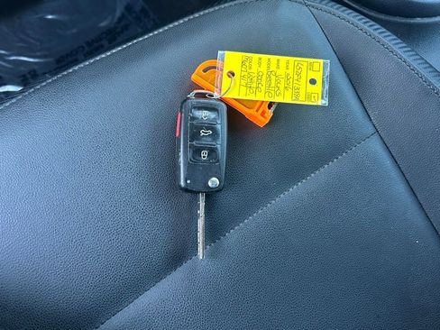 Used 2016 Volkswagen Beetle 1.8T image 34