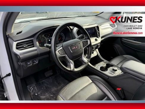 Used 2023 GMC Acadia SLT image 33