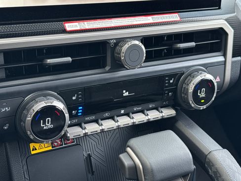 Certified 2025 Toyota 4Runner Limited image 28