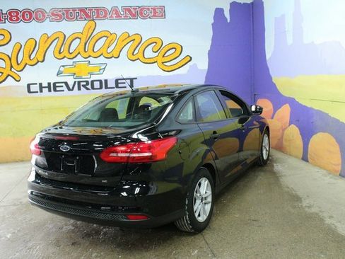 Used 2017 Ford Focus SE image 8
