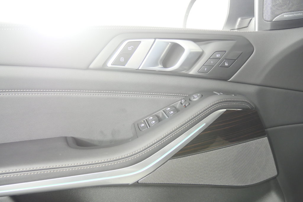 Certified 2026 BMW X5 sDrive40i RWD image 9