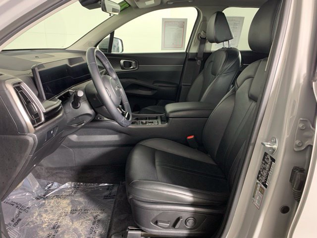 Used 2025 Kia Sorento S w/ Panoramic Sunroof Package AWD/4WD image 19