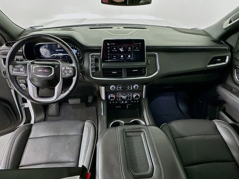 Used 2023 GMC Yukon SLT image 3