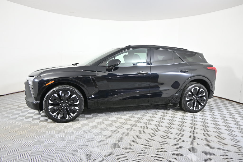 Used 2024 Chevrolet Blazer EV RS AWD/4WD image 2