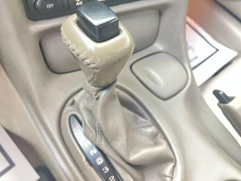 Used 2003 Chevrolet Corvette Convertible w/ Preferred Equipment Group1 RWD image 22