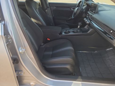 Used 2025 Honda Civic Sport image 22