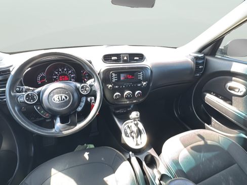 Used 2014 Kia Soul + FWD image 14