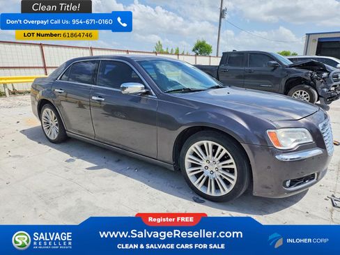 Used 2014 Chrysler 300 C w/ Light Group RWD image 5