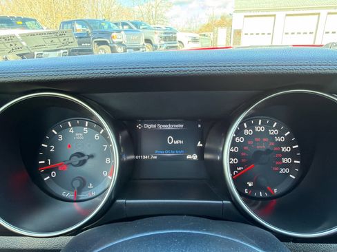 Used 2016 Ford Mustang Shelby GT350 w/ Technology Package RWD image 16
