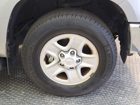 Certified 2016 Toyota Tundra SR5 AWD/4WD image 30