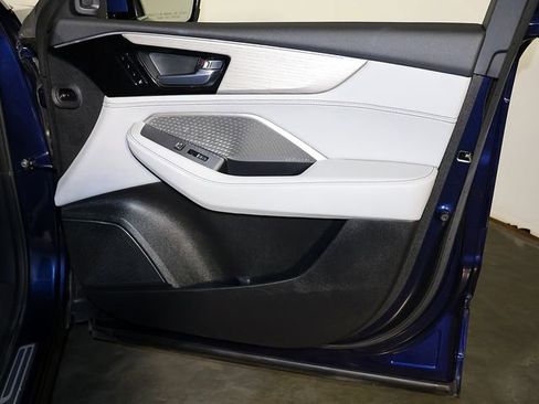 Certified 2023 Acura MDX SH-AWD w/ Advance Package image 37