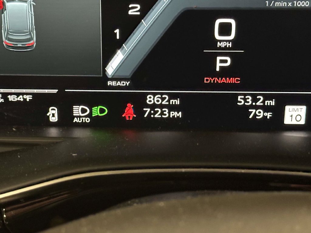 Used 2026 Audi SQ7 Prestige AWD/4WD image 30