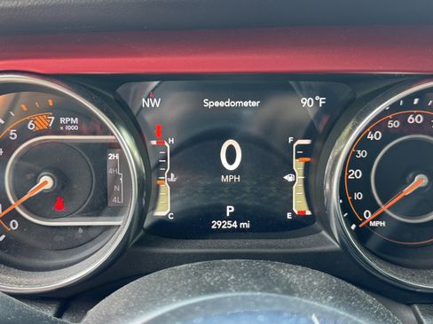 Used 2023 Jeep Wrangler Unlimited Rubicon AWD/4WD image 34