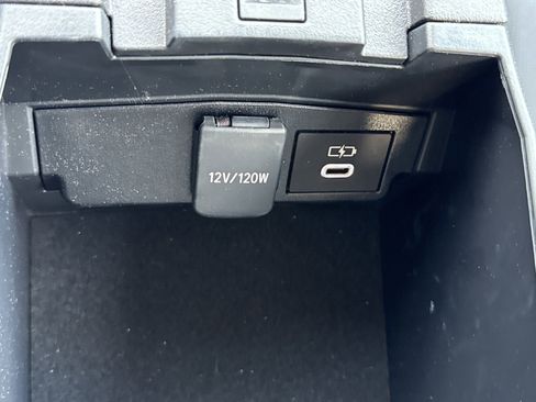 Used 2023 Toyota Corolla LE FWD image 27